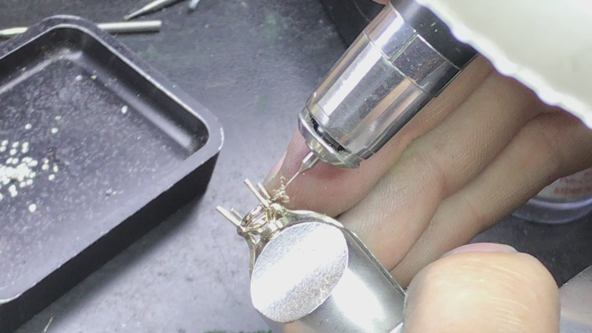 Engagement ring drilling process preparation for micro pave diamond setting